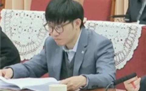 轰动美国硅谷的DeepSeek创始人梁文锋来自广东湛江吴川：今年回老家过年_67973b0b4721d.png