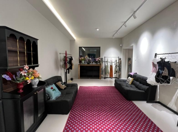 后疫情时代，广州居然开了家1000平米的全球首个快闪型束腰店