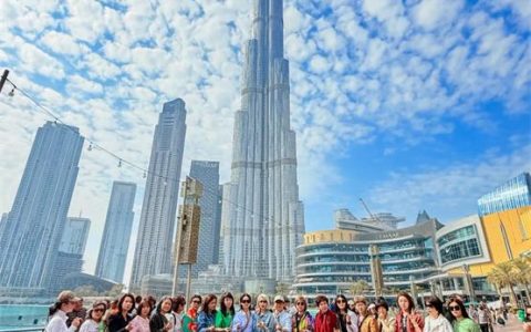 星辰大海，品牌引航！意尔康30周年迪拜风华之约圆满落幕！