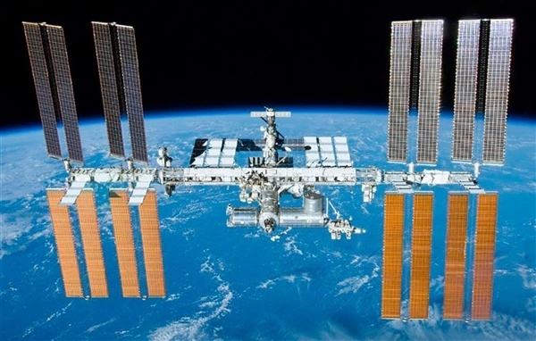 马斯克呼吁:快让国际空间站退役 让我们去火星