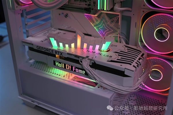 万元显卡标杆!影驰名人堂RTX 5080隆重登场:26相供电