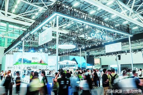 图片来源：官方微博