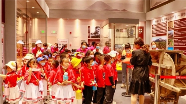 宁夏唯一！杞滋堂超微粉碎枸杞原浆荣膺国家工信部未来制造领域标志性产品