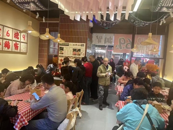 一碗米线的消费升级密码：解码大鼓在质价比时代的破局之道