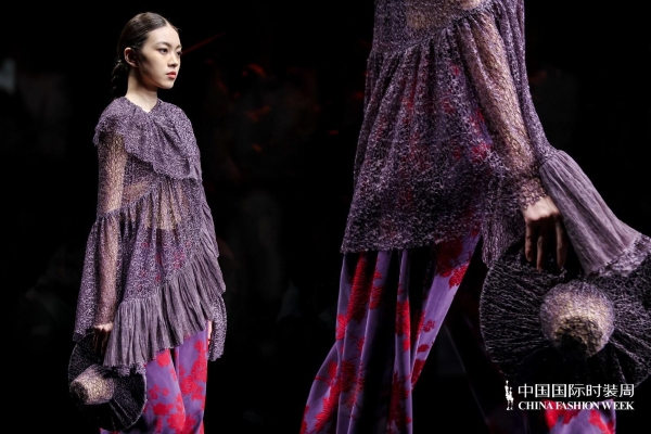 佗寂2025春夏系列发布会：“见空”主题，诠释时光与灵魂的对话