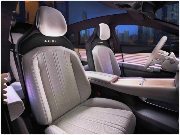 豪华轿车推荐：奥迪AUDI E，猎装美学与电动豪华的完美邂逅