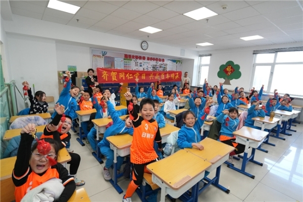 同仁堂日燃动校园，中医药文化“热”力全开
