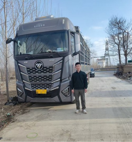 節油挑戰賽|百公裏油耗23.8L！歐曼星輝8x4載貨車：宋師傅綠通運輸的緻富密碼