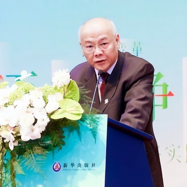 德力西电气×新华出版社丨《迈向净零——绿色可持续发展战略实践指南》新书重磅发布，共赴净零未来！