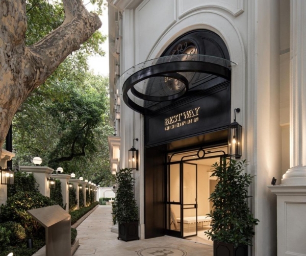 不朽美学的密码：柏荟医疗长期主义下的技术、匠心与极致体验