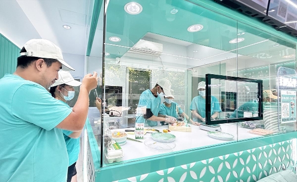 菜市场里的“鲜”经济革命：京者三文鱼2.0加盟模式如何撬动社区品质消费？