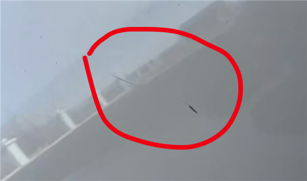 哨兵模式能开尽开 一男子恶意划车被拍：赔偿3000元