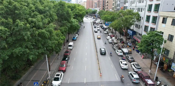 一乡镇停车位“卖”出1.27亿受热议 最新回应来了