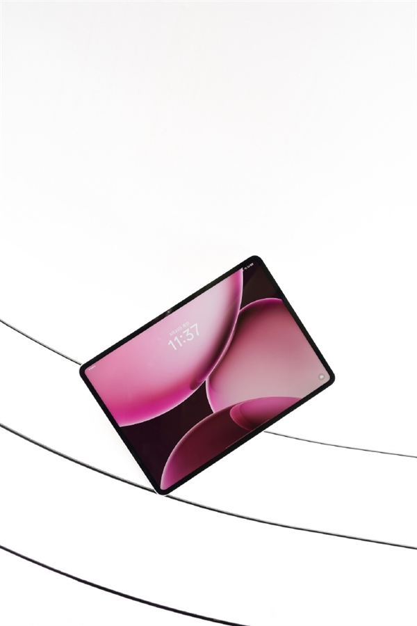 行业首款骁龙8至尊版平板 OPPO Pad 4 Pro真机实拍：果味十足