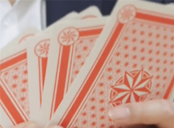 余承东：我出牌了、还挺大！