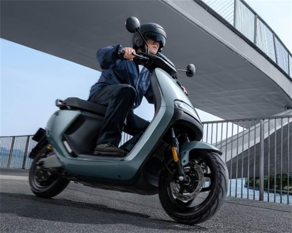 网传九号电动车推送固件升级 检测到改装就禁骑！官方辟谣