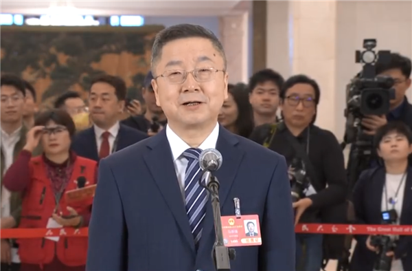 仅需43秒！国产激光技术即可闪电完成新能源汽车焊接