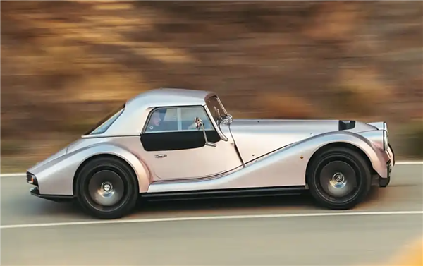 复古外壳+现代心脏！摩根旗舰跑车Supersport正式亮相