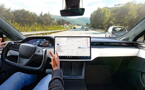 特斯拉FSD调研报告：算力是国产车企之和3倍 算法领先1.5年