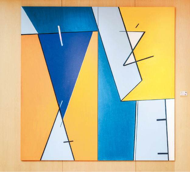 《抽象2024-001》以鲜艳大胆的配色，加上几何图形和线条，完美反映出霍刚的简洁抽象美学。