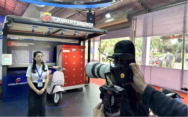  人民出行硬科技走出国门，自研“智能两轮车+换电网络”协同解决方案，亮相越南展