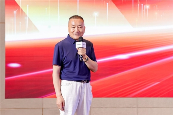 斩获163台！欧曼银河系列重卡闪耀银川 开启陕甘宁地区物流运输新征程