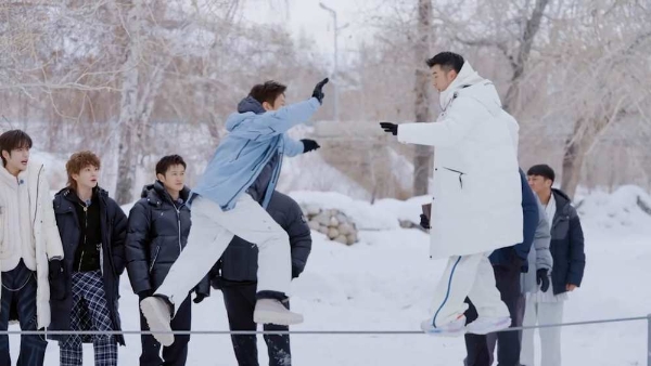 《哈哈哈哈哈》第五季高能破圈，笑声中探寻阿勒泰文化图谱