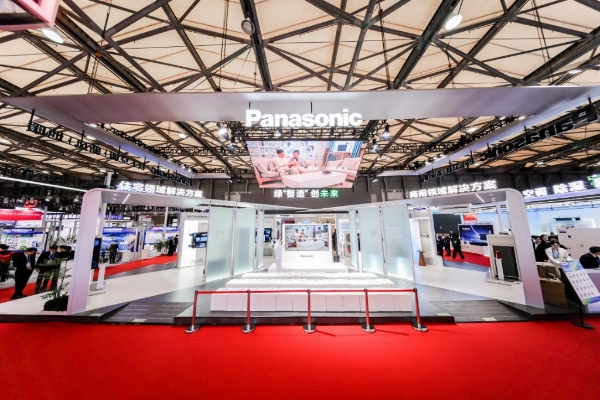 松下携新亮相2025制冷展 双线布局全场景低碳方案