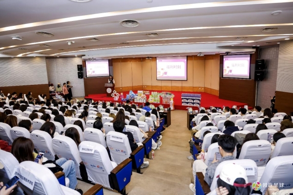 双城同行，灵感破界！毓婷抵达苏州&成都书写爱的方程式 