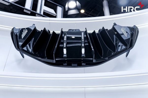 以材料点亮出行科技，HRC携先进复材产品矩阵耀动2025上海车展
