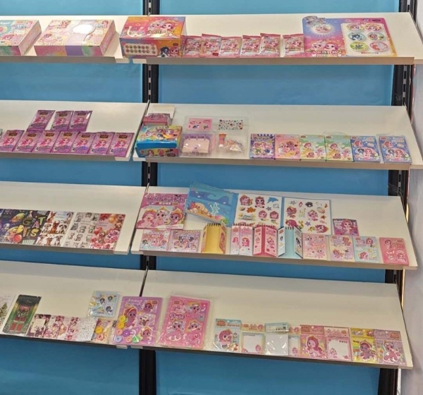 在意大利博洛尼亚童书展遇见小马菲莉