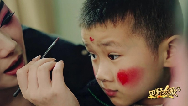 《田野欢歌》：打造乡村综艺新范式，奏响文旅融合最强音 