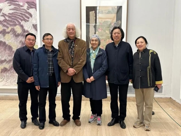 如东书画作品晋京展亮相中国美术馆