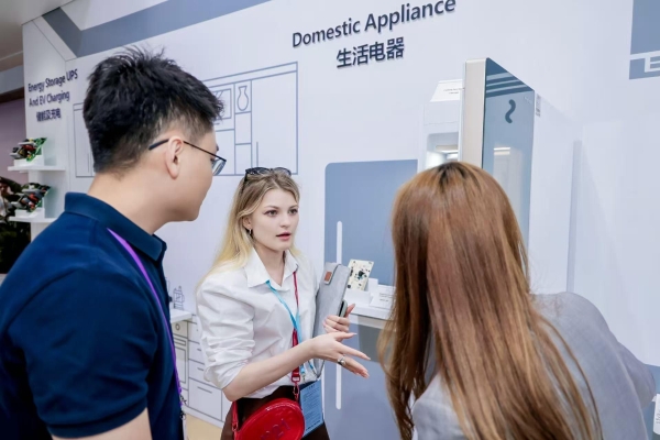 视源股份携新品亮相第137届广交会：从智能家电到家庭互动，用科技重塑生活