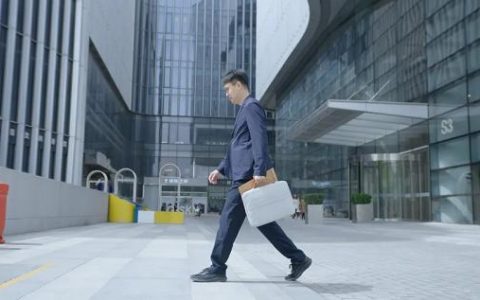 留学归来却返乡“务农”？质疑声太多，直到他干出过亿营收！4月17日爱采购《你好！厂长》第九期重磅上线！