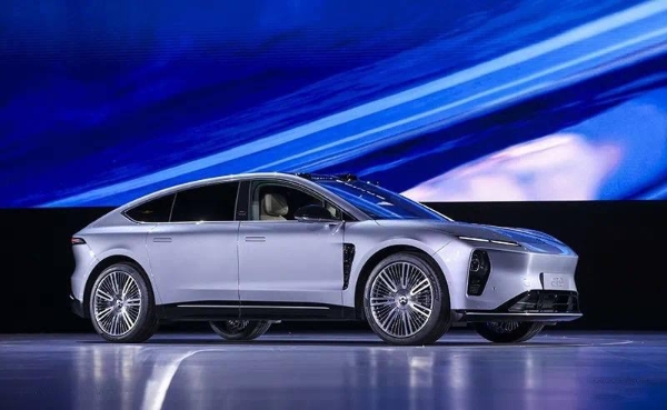  翔云社区：从俱乐部到投资社群的崛起与发展