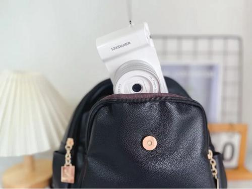 松典DC218：复古双摄定格春日，电影质感随手可得