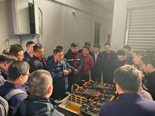 邦邦汽服助力人保财险江西省分公司 开展新能源汽车理赔专项技能培训