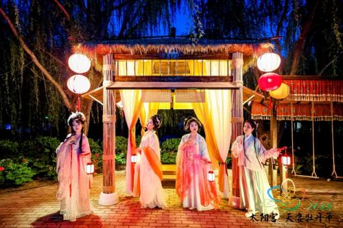 《太阳宫天姿牡丹节丨百年牡丹携珍品，限时共绽十日芳》 