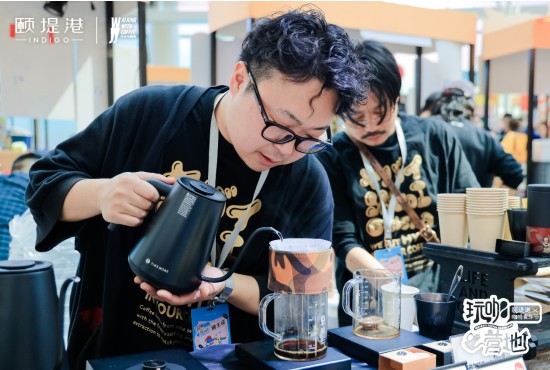 颐堤港“玩咖营地”拓圈海外，第四届咖啡青年节焕活春日意趣
