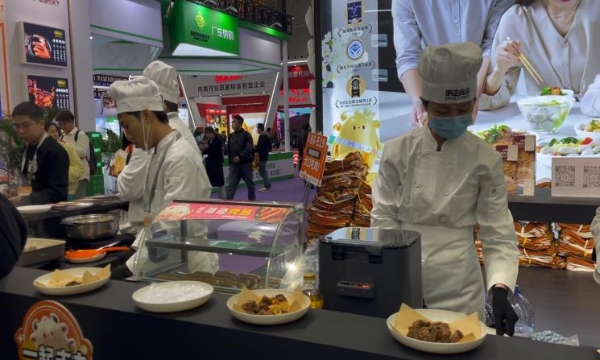 潮迹食品惊艳亮相2025良之隆中国食材电商节