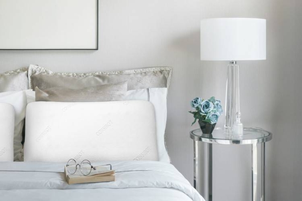 豪华级睡眠新宠：康姿百德豪华柔压磁性枕让颈椎“枕”得其所！