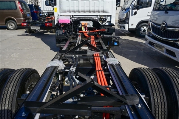 轻小卡齐亮相，福田奥铃智蓝新能源带来"王炸"组合 