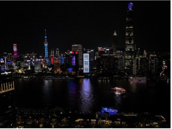 可耐福登陆上海外滩花旗巨幕，以卓越表现诠释"Build On Us"品牌宣言 