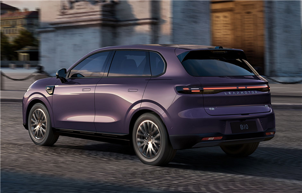 9.98万起 零跑全新纯电SUV B10上市：起步就是510公里续航