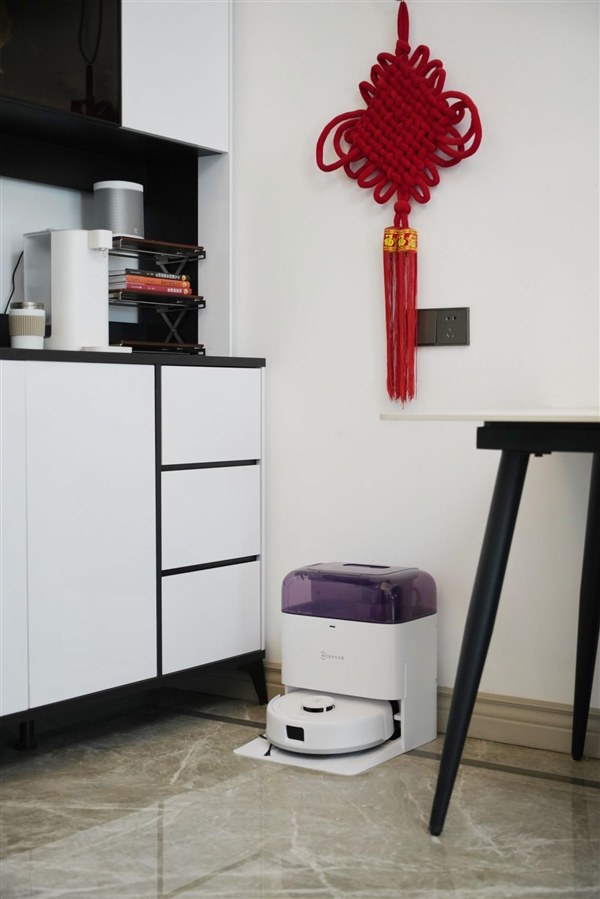 28.6cm超迷你！科沃斯地宝mini扫地机器人图赏