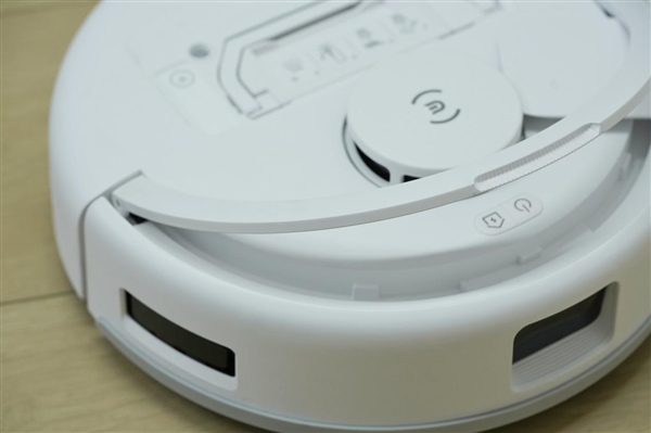 28.6cm超迷你！科沃斯地宝mini扫地机器人图赏