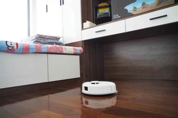 28.6cm超迷你！科沃斯地宝mini扫地机器人图赏