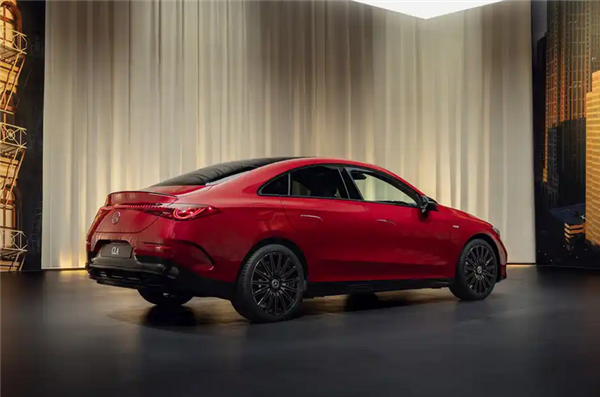 奔驰官宣全新纯电CLA即将亮相：新平台新设计能否在国内站稳脚跟