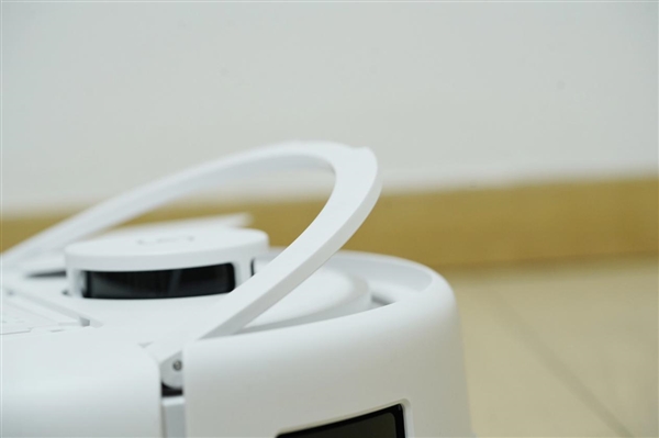 28.6cm超迷你！科沃斯地宝mini扫地机器人图赏